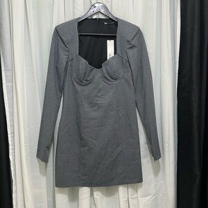 NWT Zara Long Sleeve Dress with Zipper Back and Cuff a235